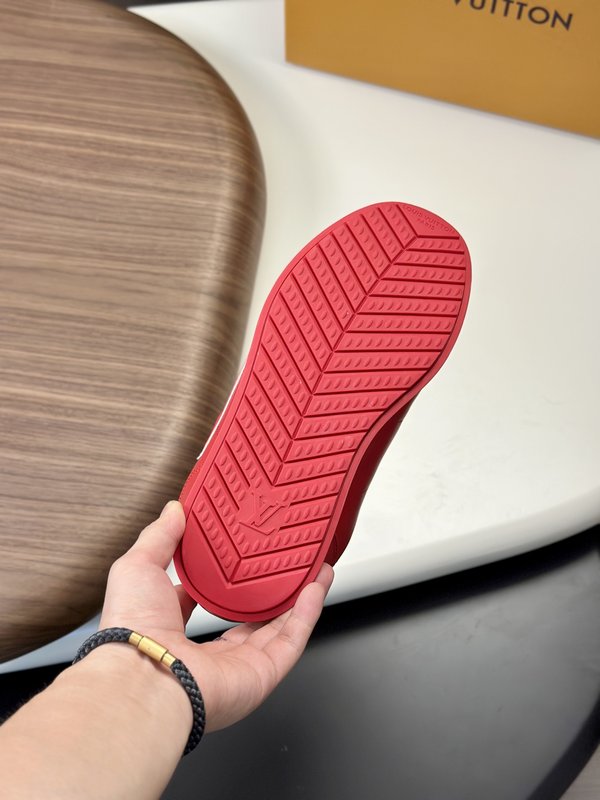 LV 루이비통 클래식 런웨이 남성 슈즈 001-185614