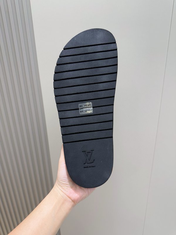 LV 오아시스 스웨이드 가죽 샌들 남성용 001-185671