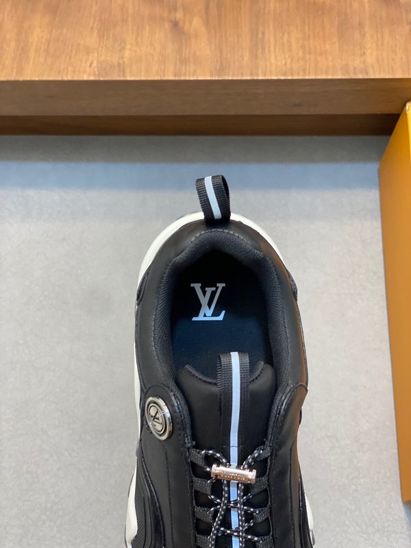 루이비통 LV 러시 시리즈 아웃도어 스포츠화 001-185709