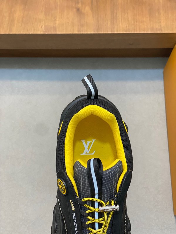 LV 러시 시리즈 아웃도어 캐주얼 운동화 001-185710