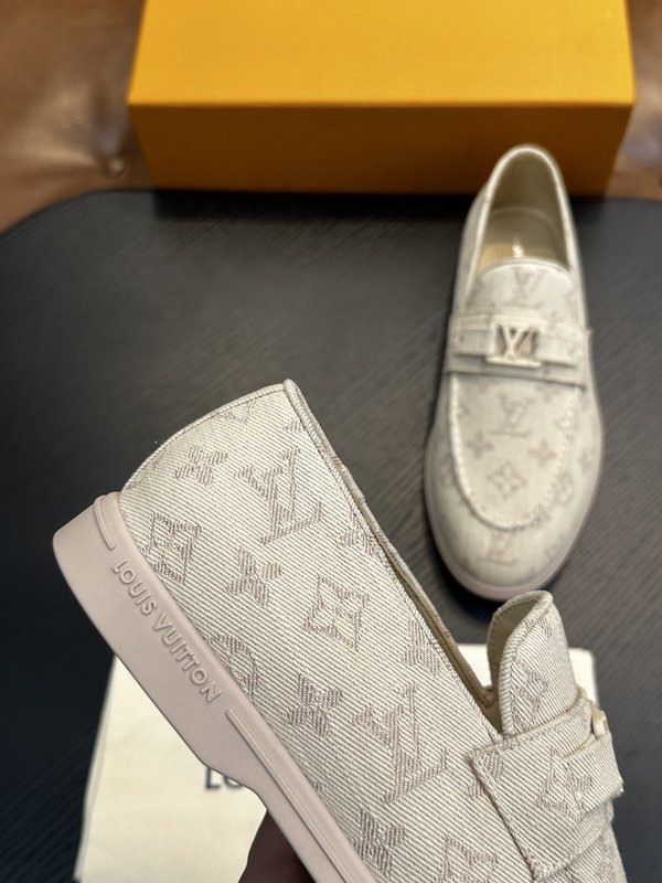 LV 남성 클래식 모노그램 로퍼 001-185737