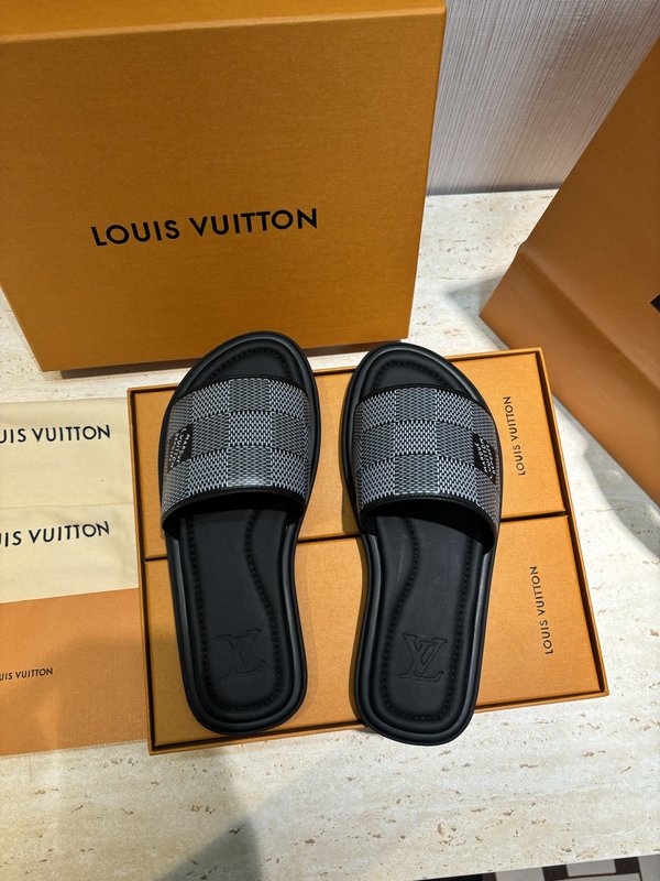 LV 오아시스 모노그램 가죽 샌들 001-185786