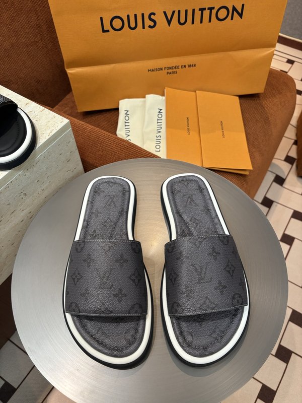 LV P530 오아시스 남성 샌들 001-185796