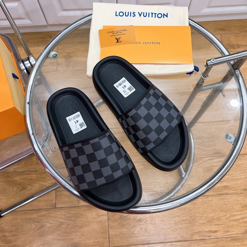LV 루이비통 모노그램 엠보싱 러버 슬라이드 001-185801