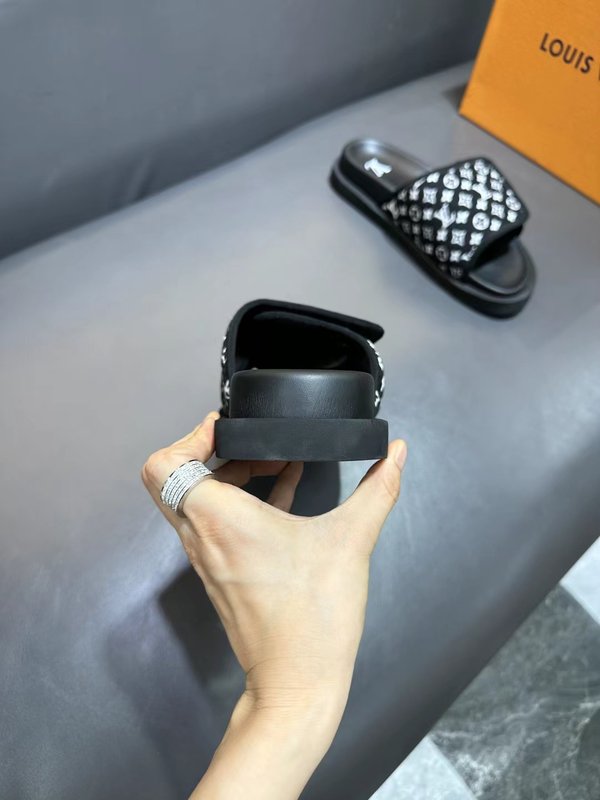 루이비통 남성 모노그램 샌들 001-185881