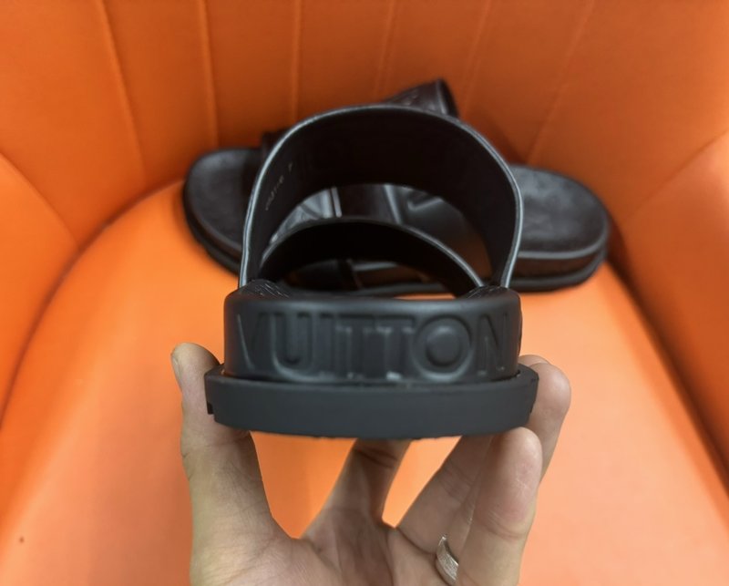 LV 신상 남성용 블랙 캐주얼 슬리퍼 001-185913
