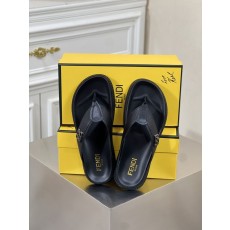 남성 블랙 클래식 메탈 로고 슬리퍼 001-185914