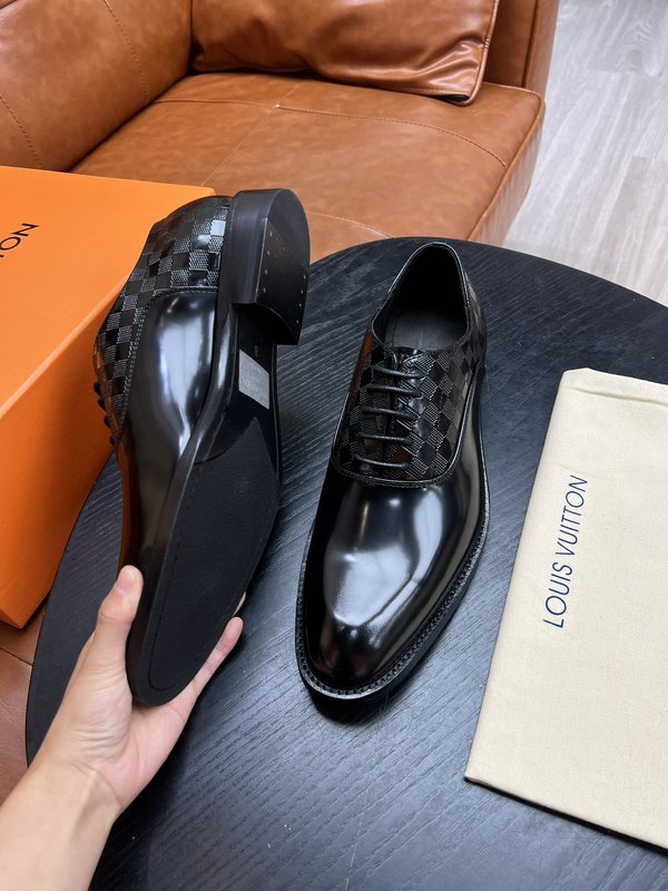 LV P700 남성 블랙 송아지 가죽 로퍼 001-185942