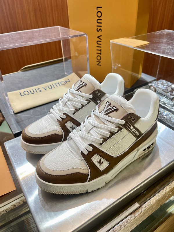 LV 트레이너 매트 브라운 스니커즈 001-185981