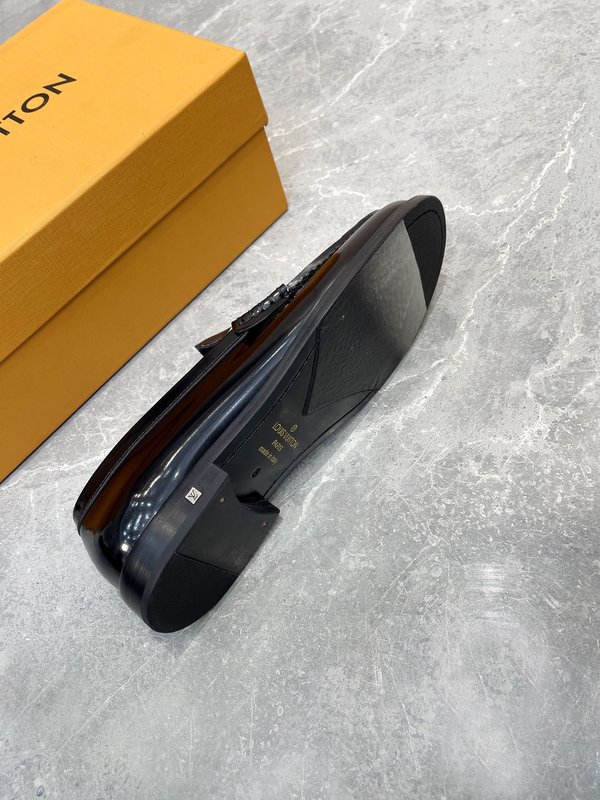 LV 공식 홈페이지 동일款 P700 남성 가죽 구두 001-185984
