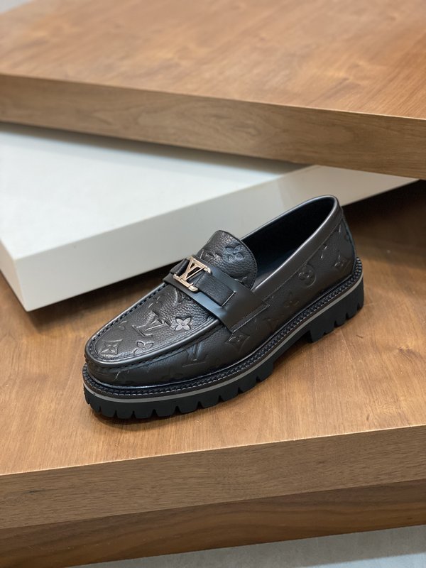 LV 찰리 시리즈 블랙 캐주얼 슈즈 001-185995
