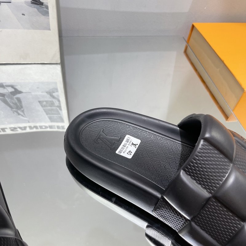 루이비통 로고 엠보싱 커플 슬리퍼 001-186043