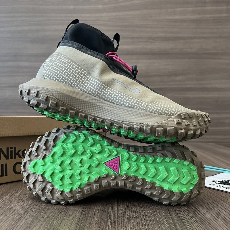 Nike ACG 방수 등산 운동화 001-186083