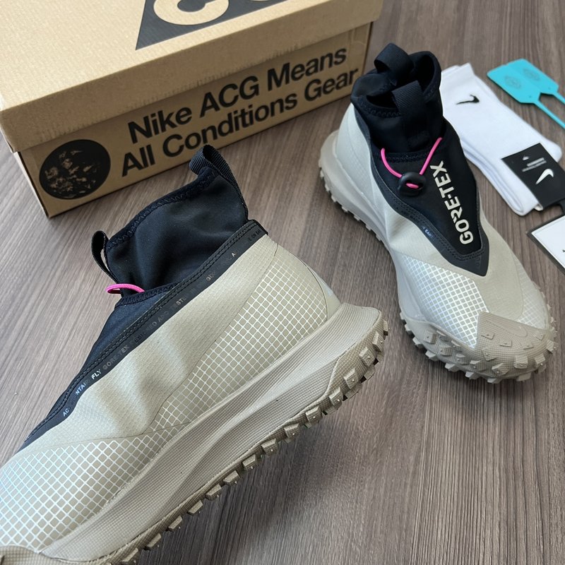 Nike ACG 방수 등산 운동화 001-186083