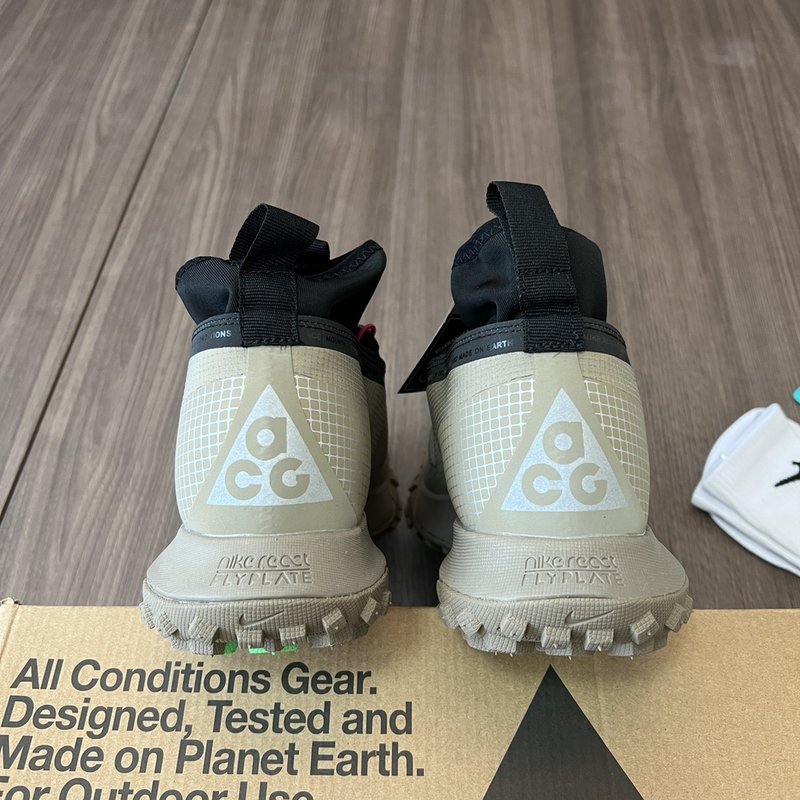 Nike ACG 방수 등산 운동화 001-186083