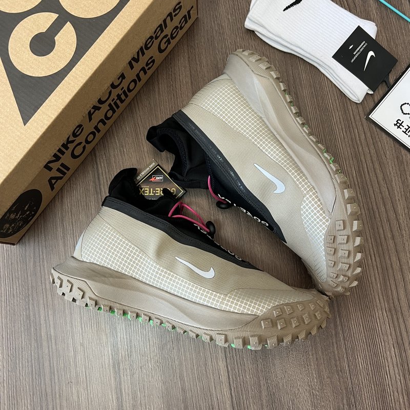Nike ACG 방수 등산 운동화 001-186083