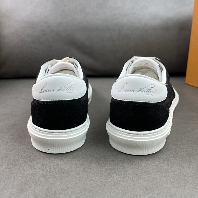 LV 남성 레이스업 캐주얼 스니커즈 P560 001-186091