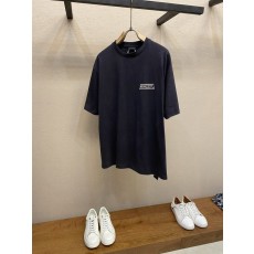 발렌시아가 빈티지 워싱 라운드 티셔츠 001-186157