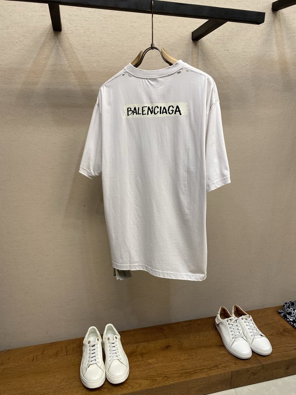 발렌시아가 빈티지 워싱 라운드 넥 반팔 티셔츠 001-186158