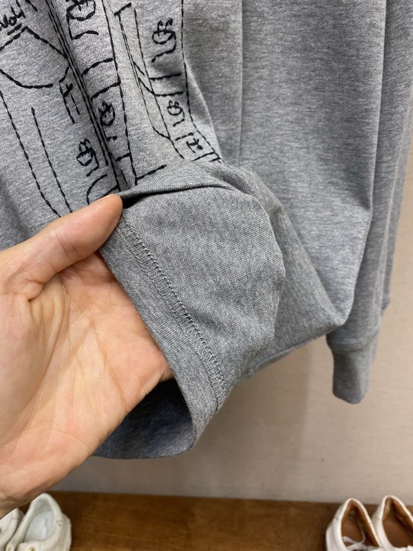 로에베 협업 고양이 자수 긴팔 티셔츠 회색 001-186170