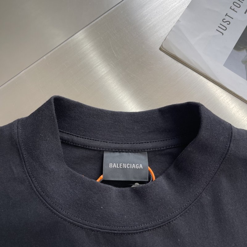 발렌시아가 커시브 자수 반팔 티셔츠 001-186229