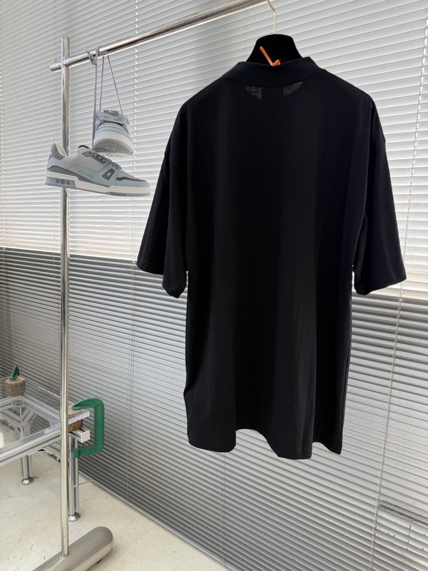 발렌시아가 커시브 자수 반팔 티셔츠 001-186229