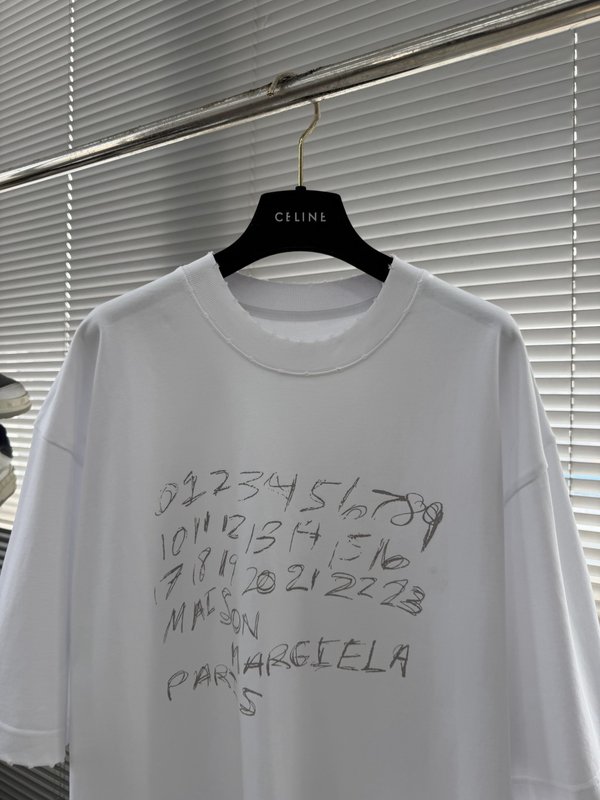MM6 마종 마르지엘라 숫자 프린트 티셔츠 001-186238