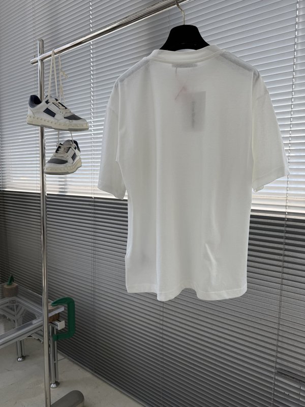 Acne Studios 로고 포켓 반팔 티셔츠 001-186246