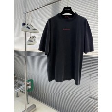 발렌시아가 레터 자수 반팔 티셔츠 001-186247