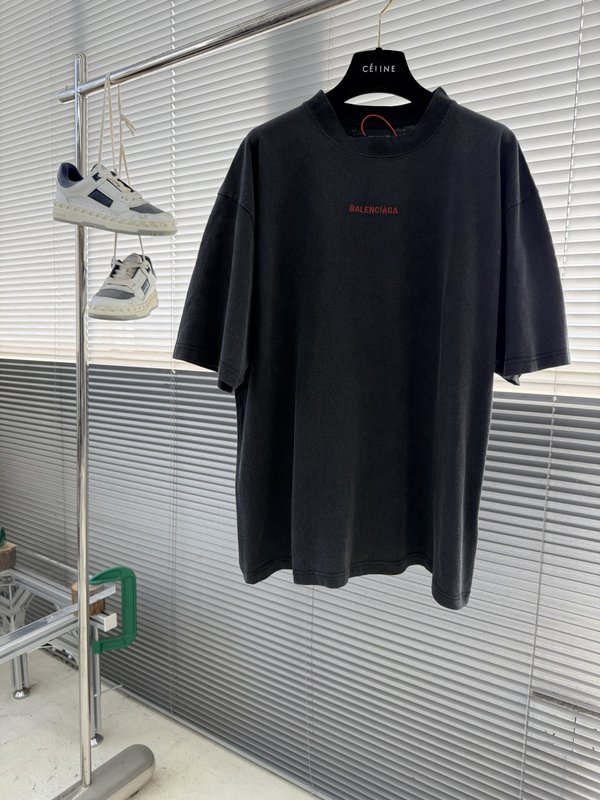 발렌시아가 레터 자수 반팔 티셔츠 001-186247