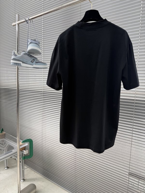 남성 블랙 프린트 패치 반팔 티셔츠 001-186316