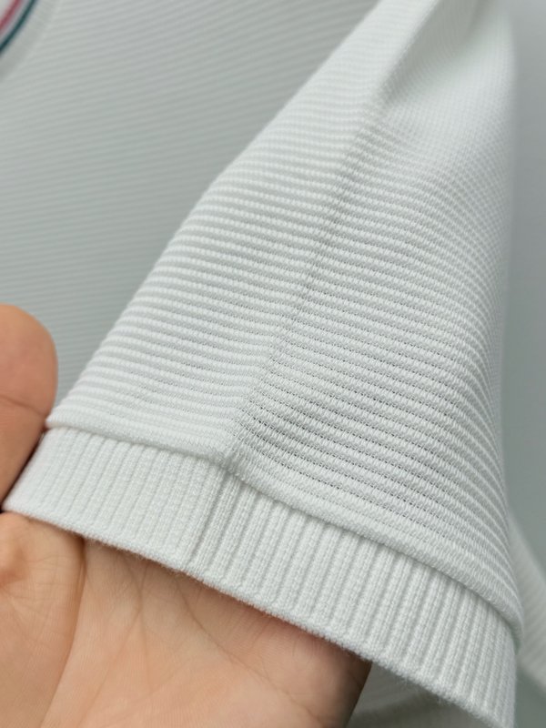 브루넬로 Thom 스트라이프 라운드 티셔츠 001-186324