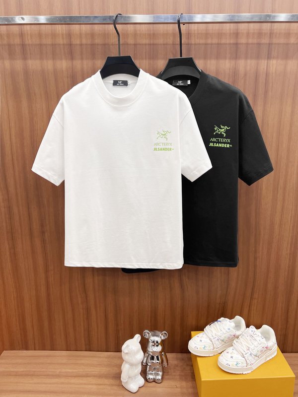 아크테릭스 입체 실리콘 로고 반팔 티셔츠 001-186629