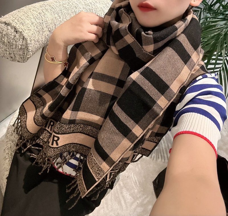 디올 가을 겨울 체크 캐시미어 머플러 유니섹스 001-186842