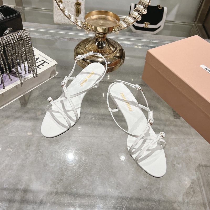 미우미우 봄여름 캣힐 샌들 001-188327