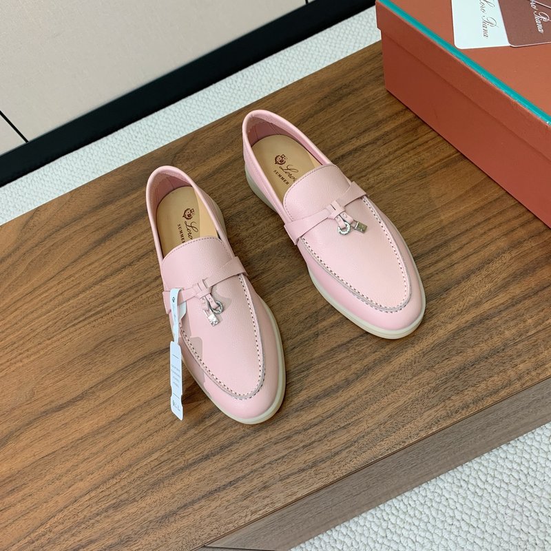 로로피아나 레더 로퍼 슈즈 001-188538