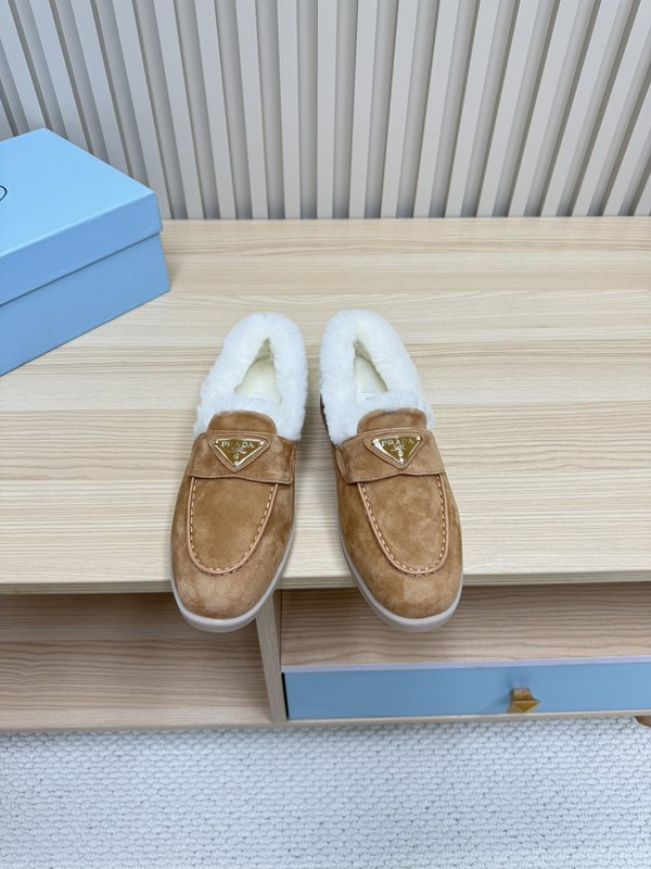 프라다 가을 겨울 울 칼라 로퍼 001-188570