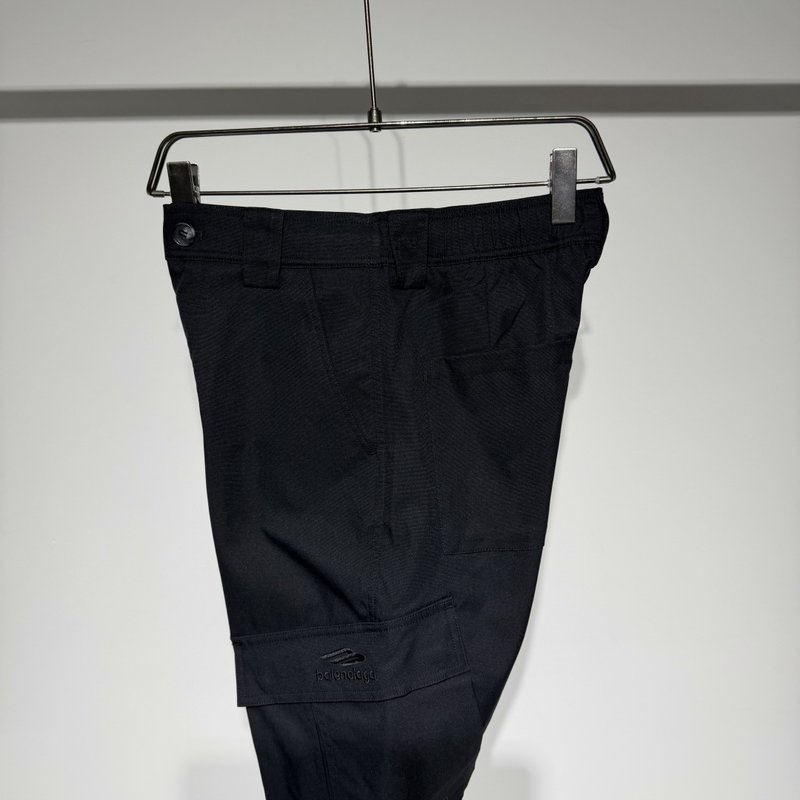 발렌시아가 패션 캐주얼 카고 팬츠 001-189400