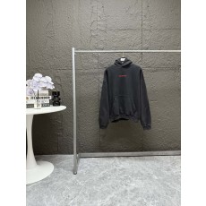 발렌시아가 레드 자수 로고 후드 티셔츠 001-189513