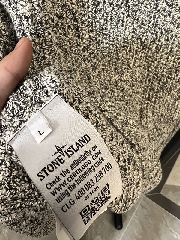 스톤 아일랜드 산호색 스플라이스 니트 카디건 001-189572