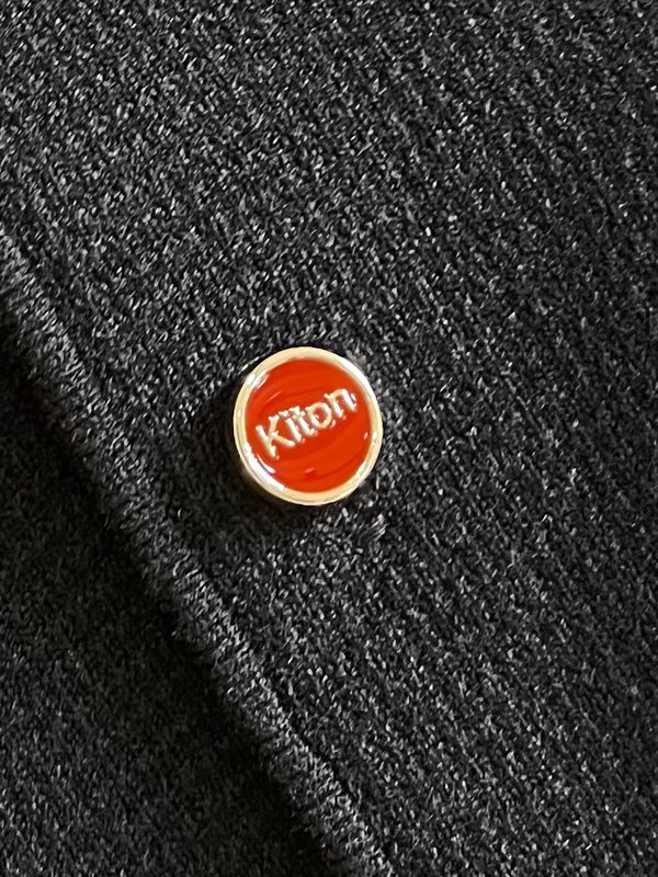Kiton 3 버튼 라펠 니트 긴팔 스웨터 001-189974