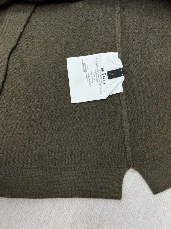 Kiton 니트 긴팔 라운드넥 상의 001-189975