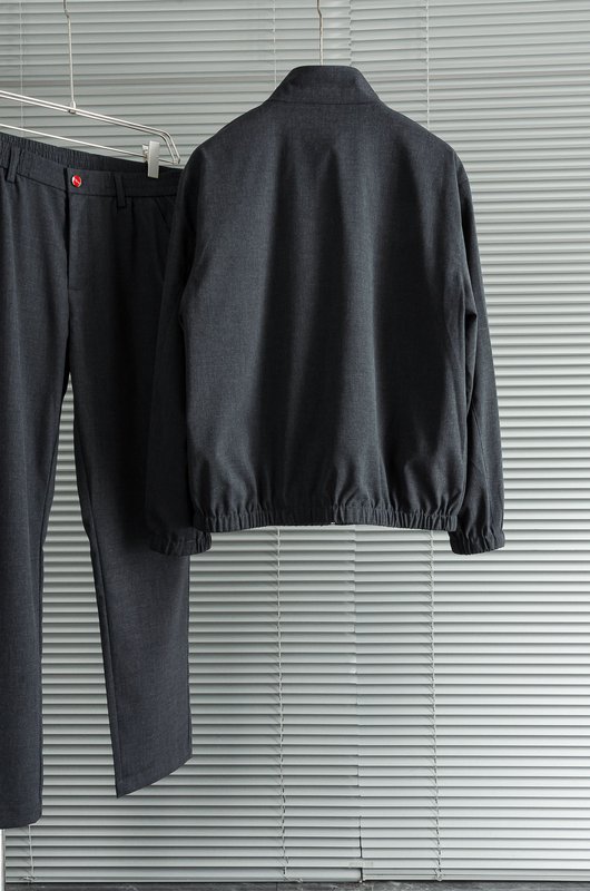 Kiton 남성 캐주얼 스포츠 세트 재킷 및 바지 001-189977