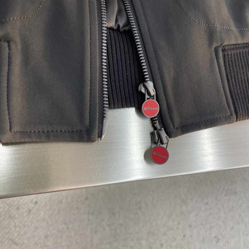 Kiton 가을 겨울 패션 스탠드 칼라 자켓 001-189993