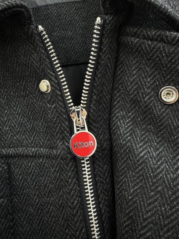 Kiton 프리미엄 울 블레이저 재킷 001-189996