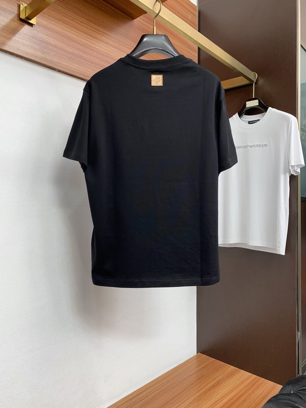 루이비통 남성 순면 라운드넥 반팔 티셔츠 001-190036