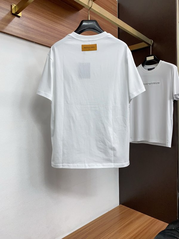 루이비통 남성 면 라운드넥 반팔 티셔츠 001-190044
