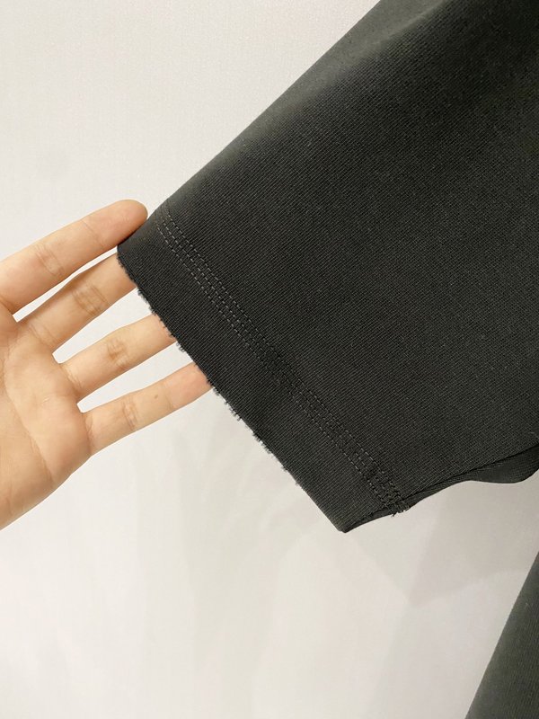 루이비통 중량감 순면 마쇄 가공 반팔 티셔츠 001-190281