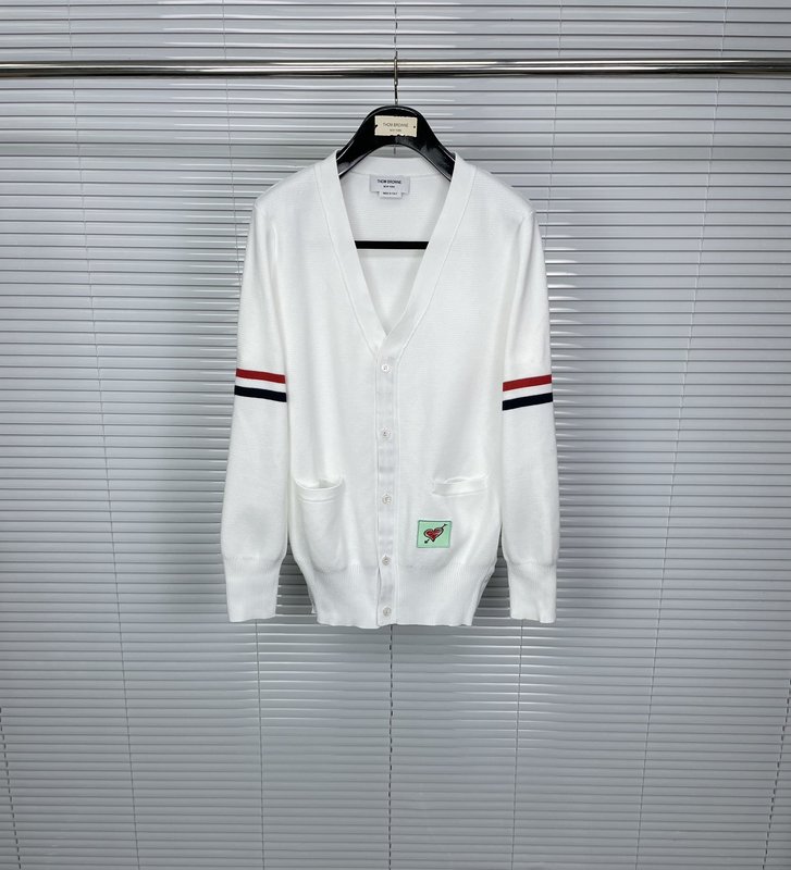 톰브라운 클래식 더블 스트라이프 울 카디건 001-190728