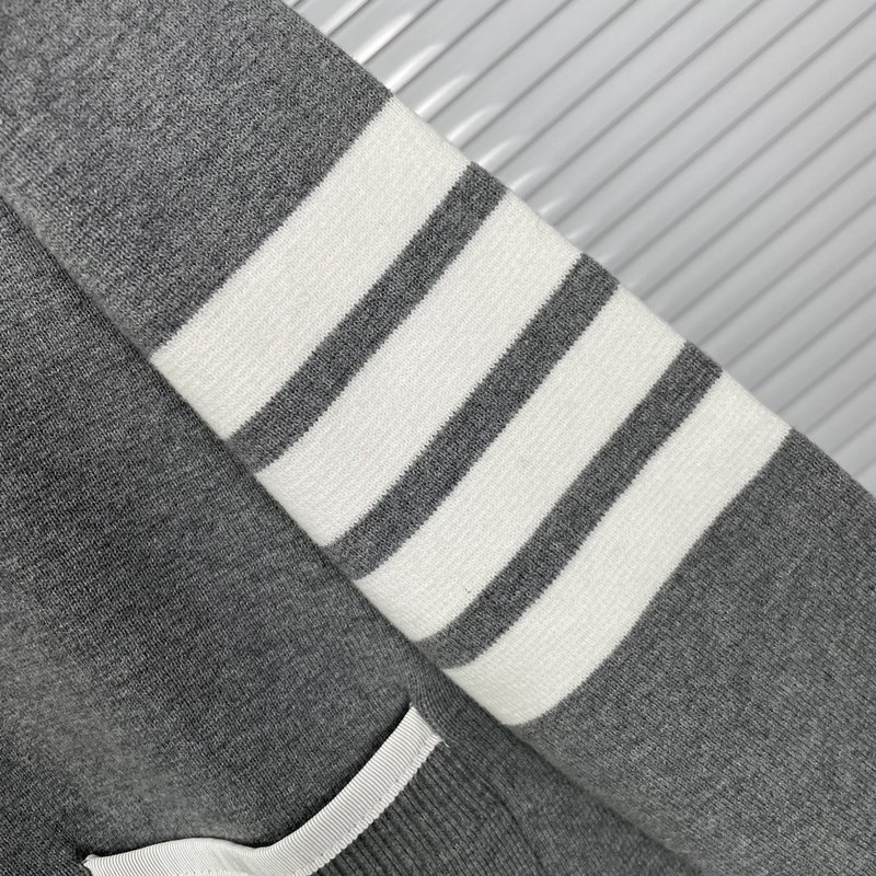 톰브라운 4 바 스트라이프 카디건 001-190780